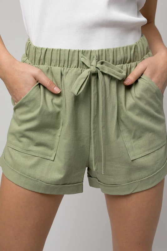 Elastic Waist Front Pocket Roll-Up Shorts